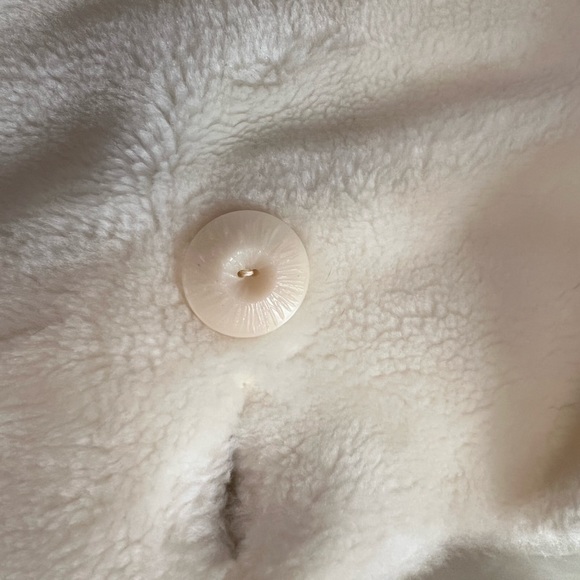 1960s Faux Fur Double Breasted Cream Peacoat - Picture 7 of 9